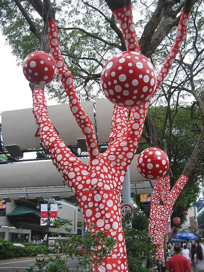 yayoi-kusama-ascension-of-polkadots-on-the-trees